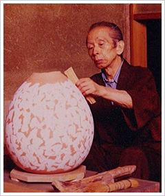 大樋年朗理事長